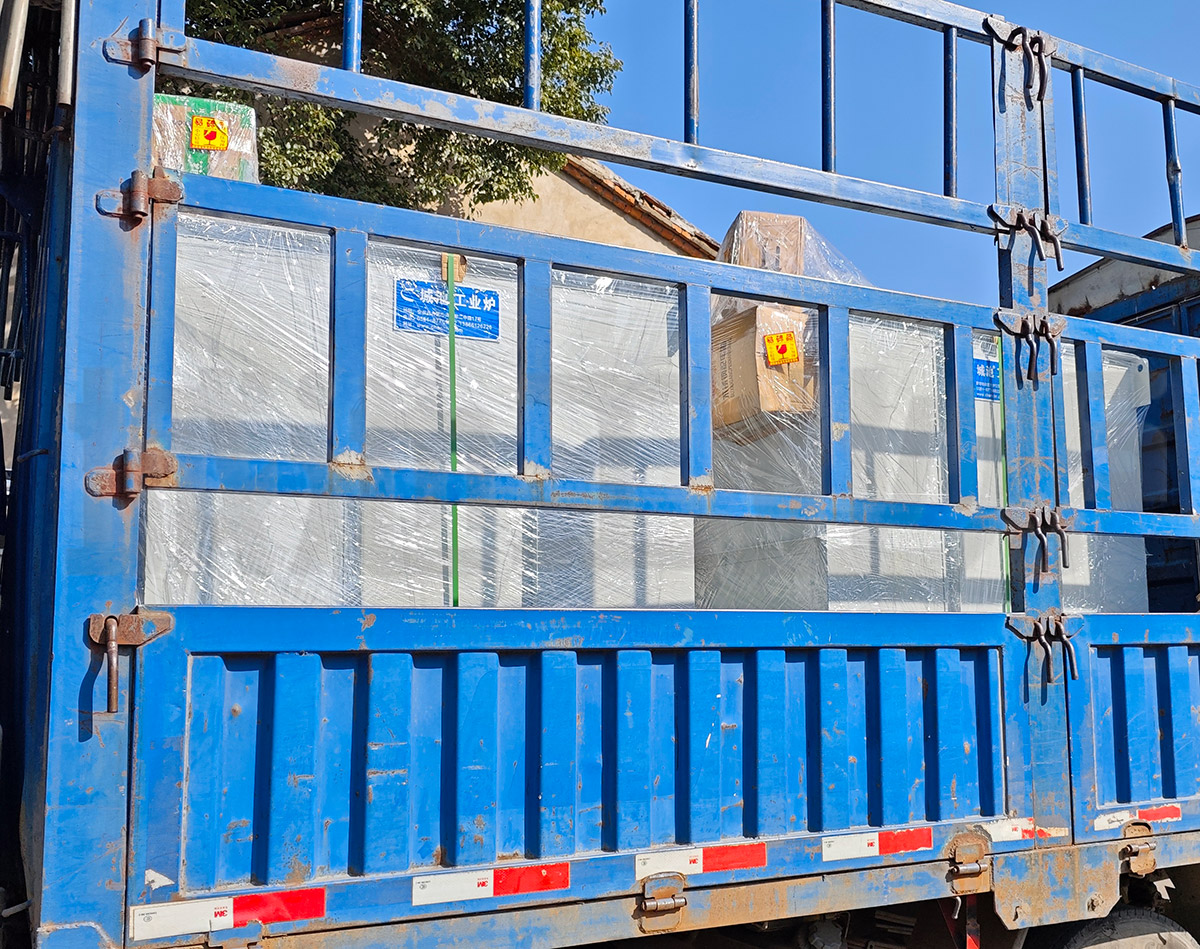 Quenching oil tank and quenching water tank set shipped to the site