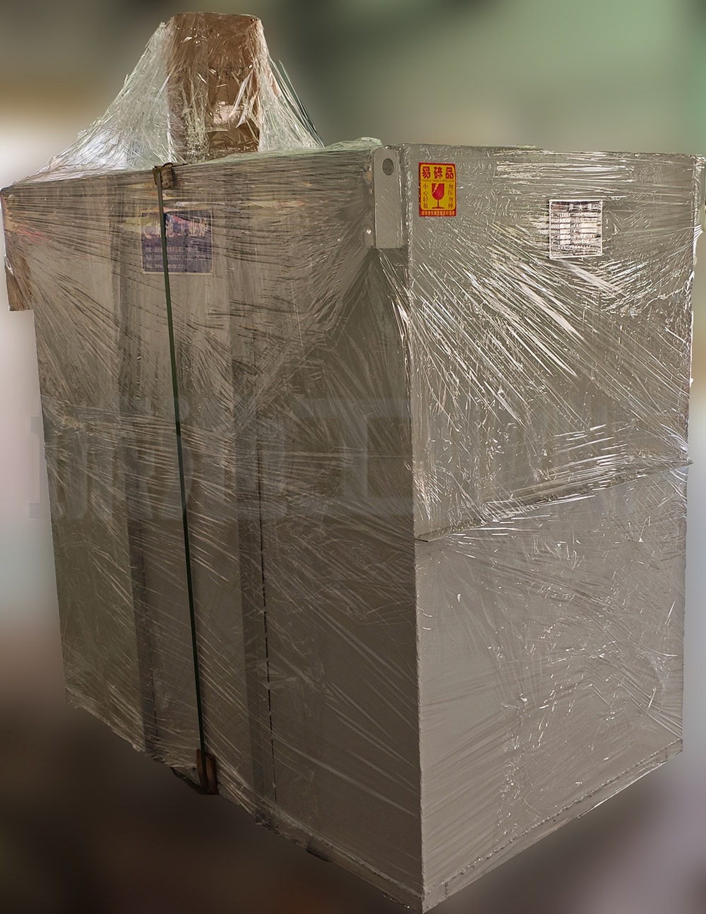 Quenching oil tank, quenching water tank set, quenching water tank packaged and ready for shipment